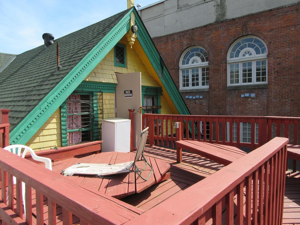 Turtle Hostel Victoria Exterior foto